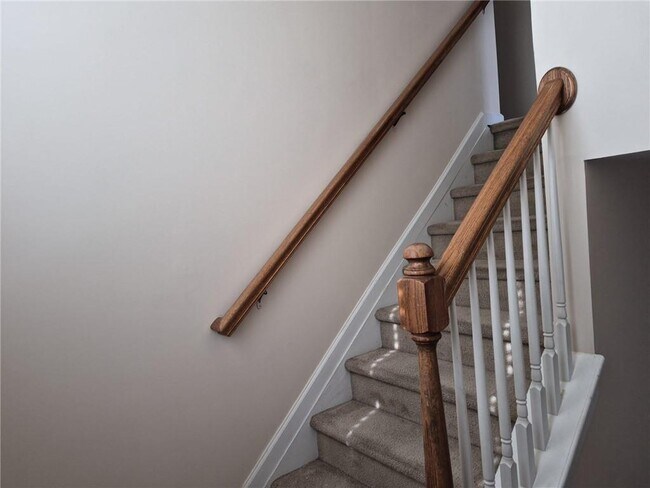 Building Photo - 5966 Haddon Pl SE