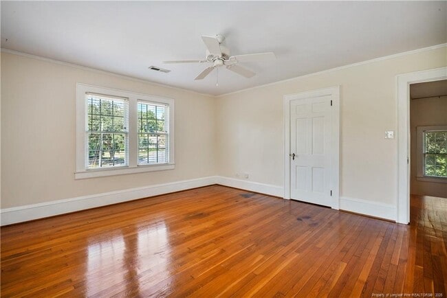 Building Photo - 717 Peden St