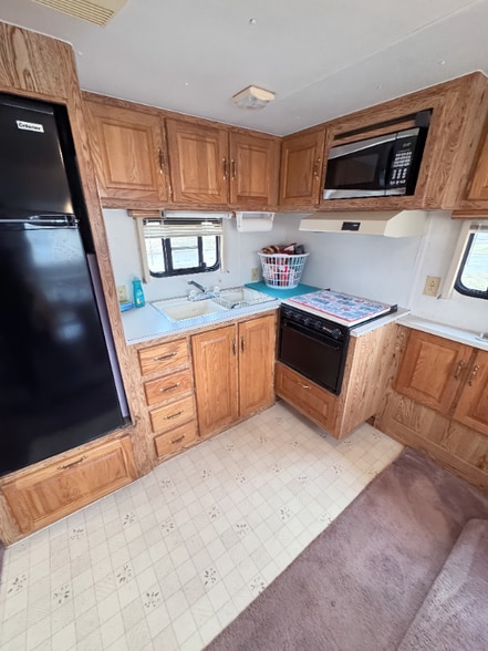 Building Photo - 2552 Smith Ave