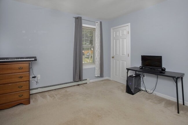 Building Photo - 3 Bancroft Ave