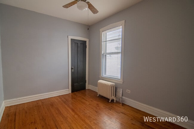 Building Photo - 4246 N Menard Ave