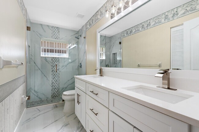 Building Photo - 6051 NW 60th Ave