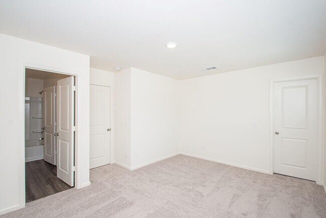 Building Photo - 18740 Lucas Michael Wy