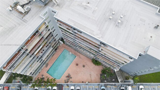 Building Photo - 1800 NW 24th Ave