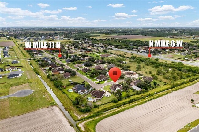 Building Photo - 2 S Alamo Rd