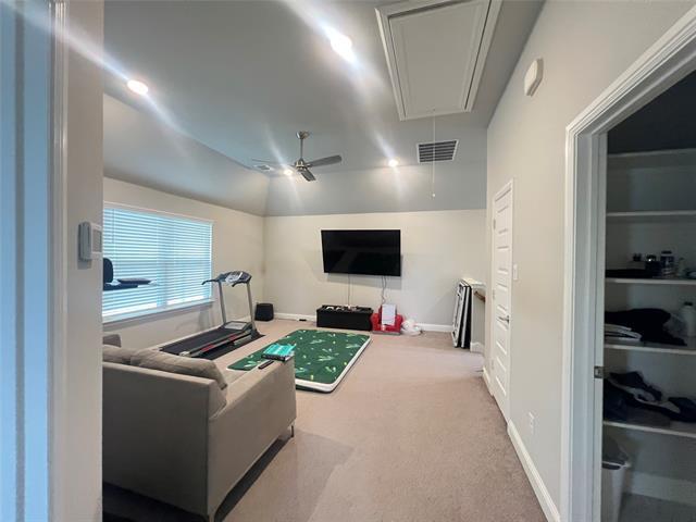 Building Photo - 4275 Curtiss Dr