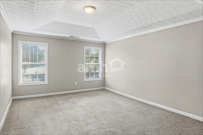 Building Photo - 282 Rockingham Dr