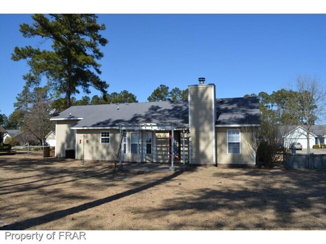 Building Photo - 183 Independence Dr