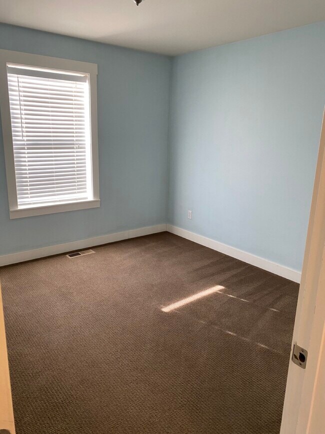 Upstairs bed 3 - 8708 N. Cherry Ln.