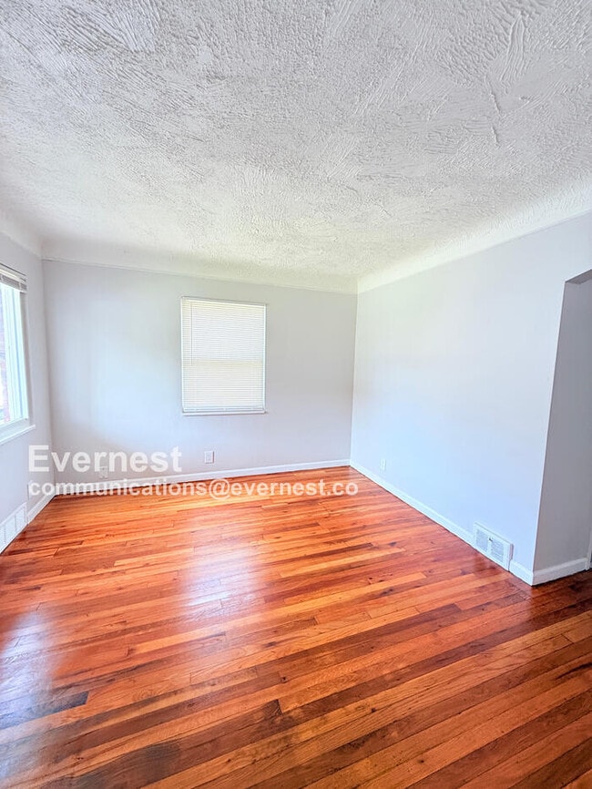 Building Photo - 14980 Tacoma St