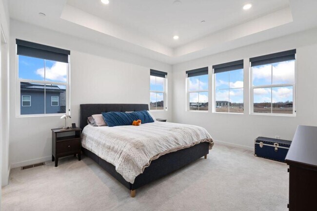 Building Photo - 5446 Second Ave