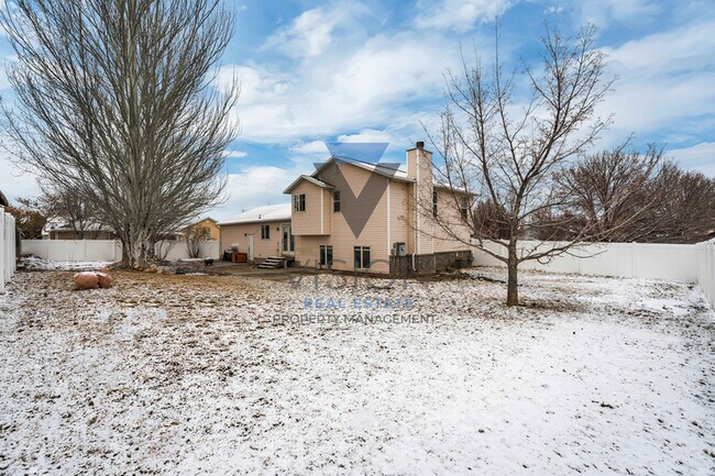 Building Photo - 8766 S 4870 W