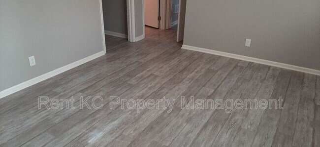 Building Photo - 9408 NW 59th Ter