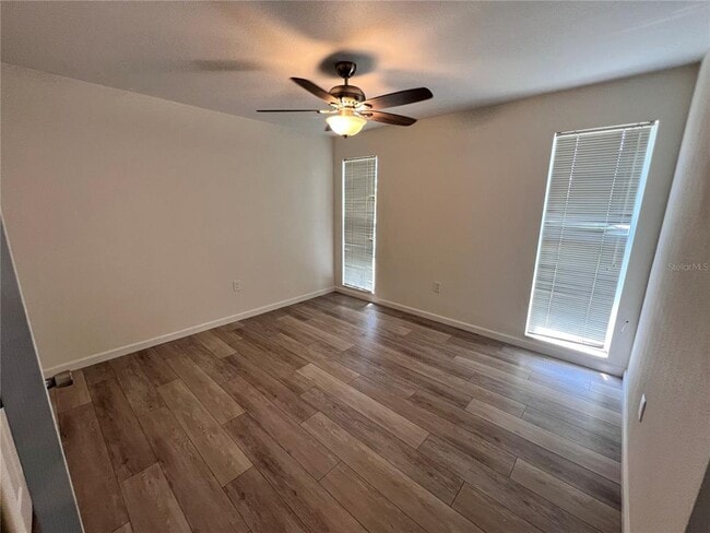 Building Photo - 3339 Van Nuys Loop