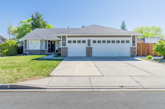 Building Photo - 14350 Ghost Rider Dr