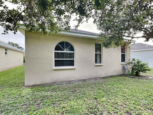 Building Photo - 12227 Winding Woods Way