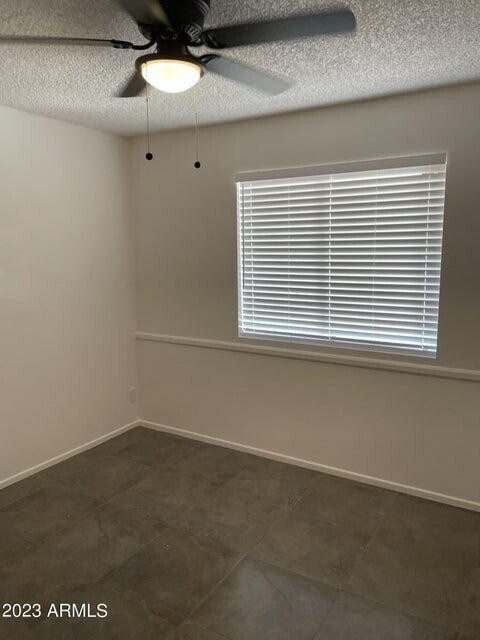 Building Photo - 1242 W Carla Vista Dr