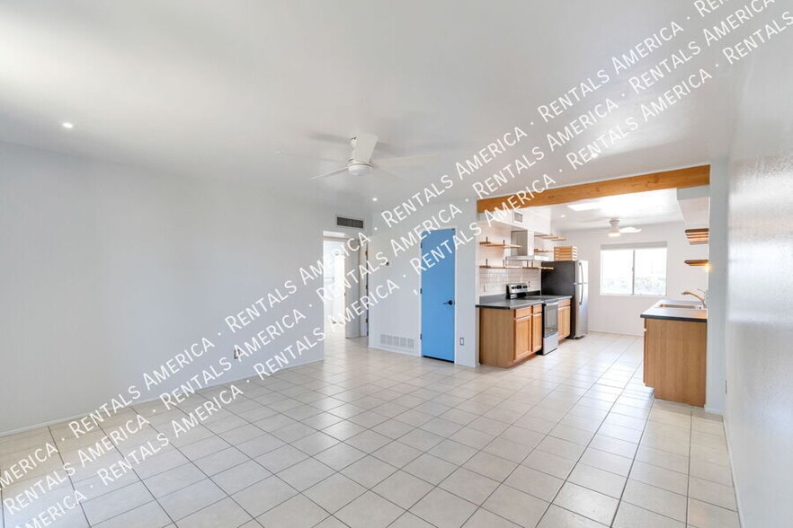 Building Photo - 654 N Richey Blvd