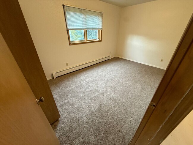 Building Photo - 1830 Congress Cir