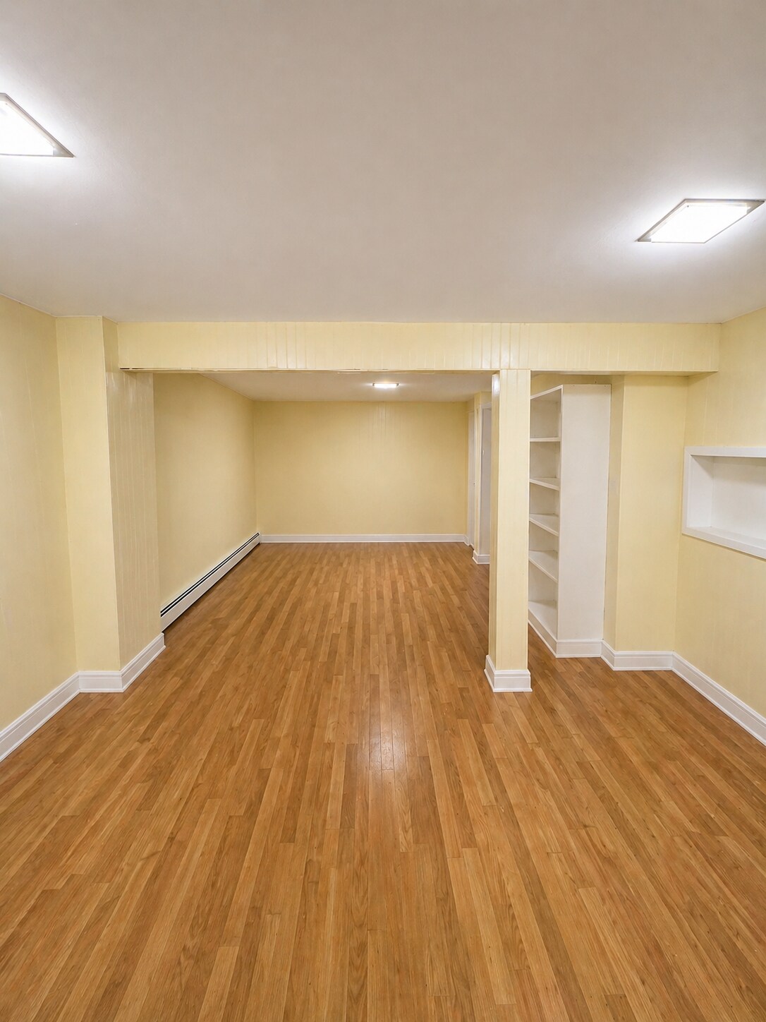 Building Photo - 901 Rabens Ave