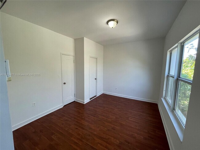 Building Photo - 4035 Meridian Ave