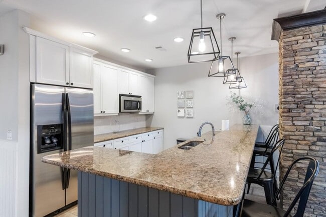 Building Photo - 1441 Ashford Creek Cir NE