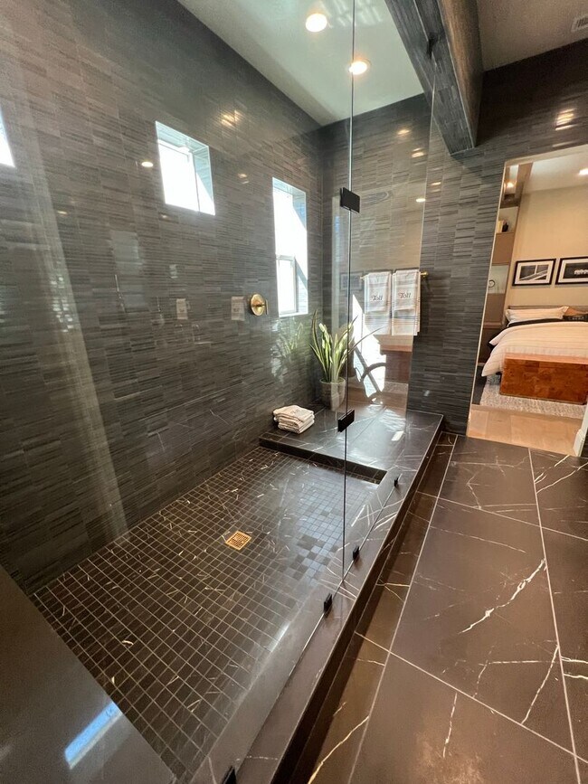 Building Photo - 307 Marewood Ct