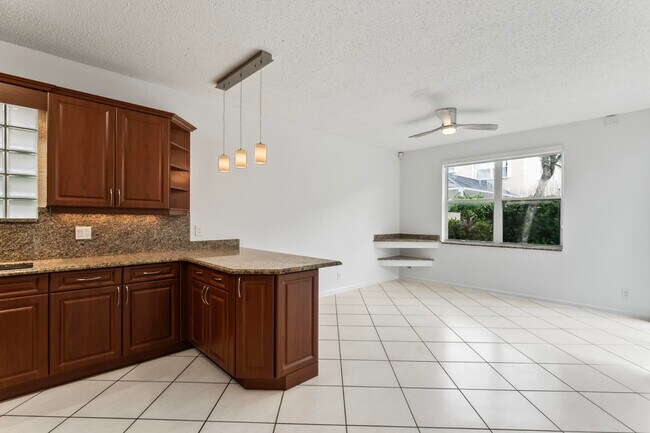 Building Photo - 11447 NW 48th Ct
