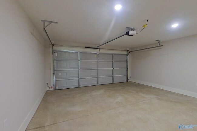 Building Photo - 781 Park Ln