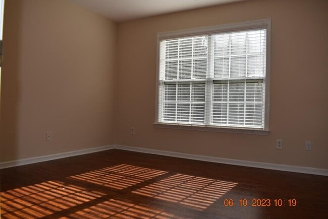 Building Photo - 2689 Heritage Oaks Cir