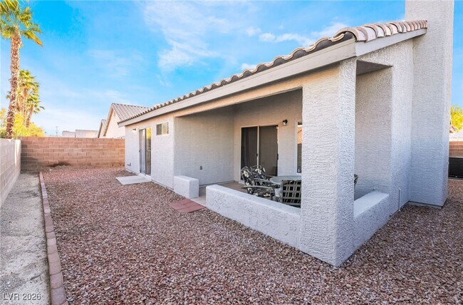 Building Photo - 2004 Diamond Brook Ct