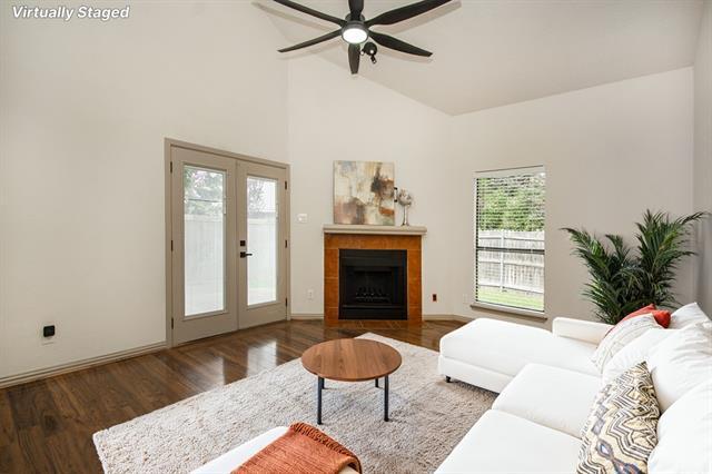 Building Photo - 1609 Brentwood Dr