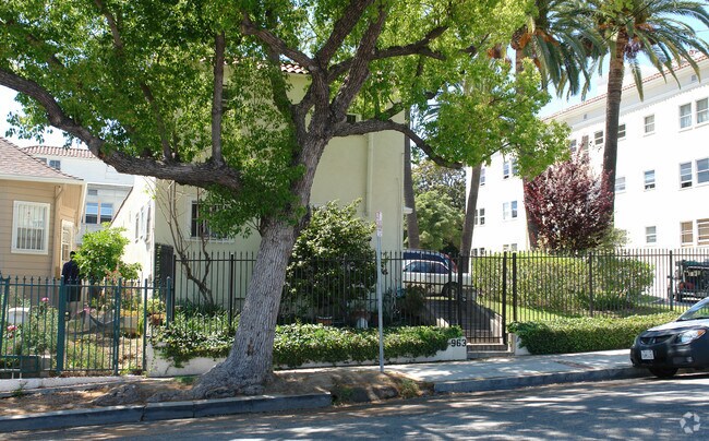 Building Photo - Miramonte Terrace Co