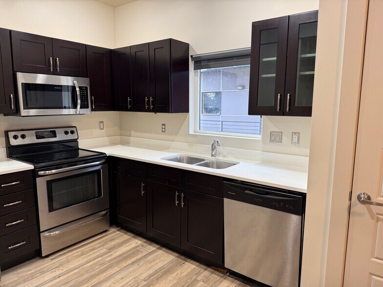 Building Photo - 1722 S 900 E