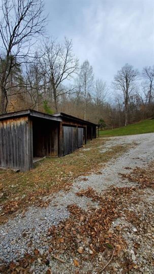 Building Photo - Gorgeous Log Home in Hurricane