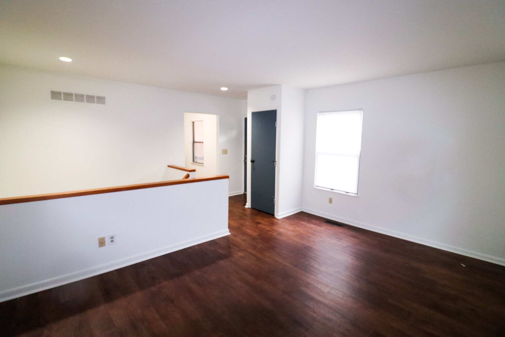 Building Photo - 2665 Bellevue Ave