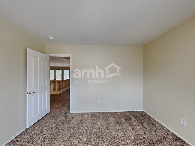Building Photo - 6803 S 41st Ln