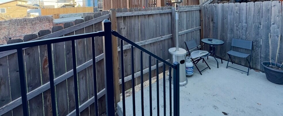 Building Photo - 1034 Missouri Ave