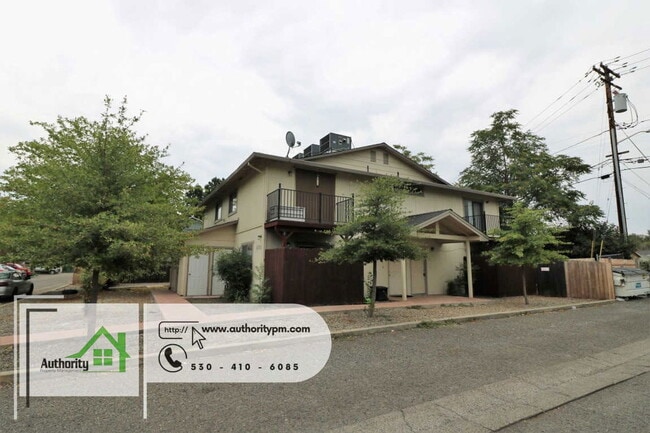 Building Photo - 608 Hartnell Ave