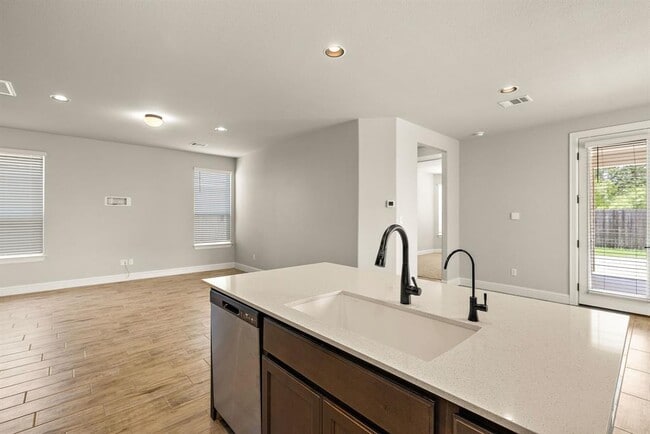 Building Photo - 232 Stone Cyn Dr