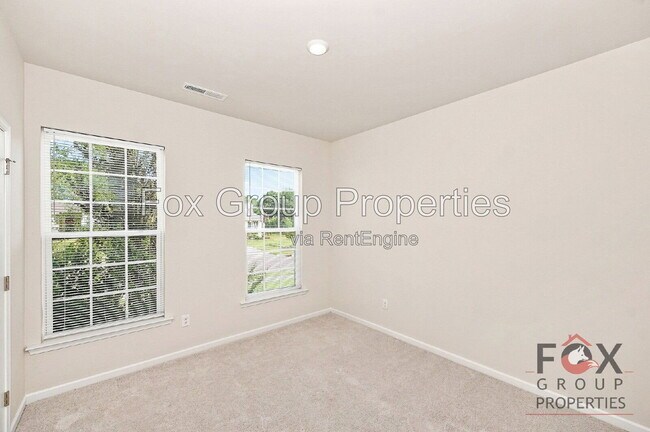 Building Photo - 3024 Findley Rd