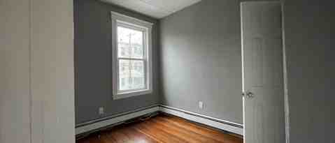 Building Photo - 122 Thornton St