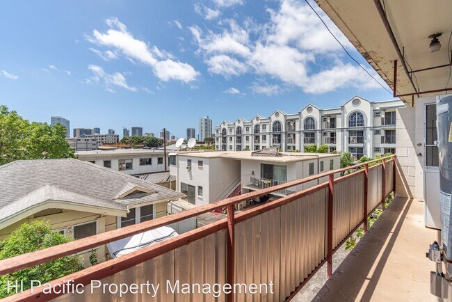 Building Photo - 2 br, 1 bath House - 1426 Keeaumoku St #C21