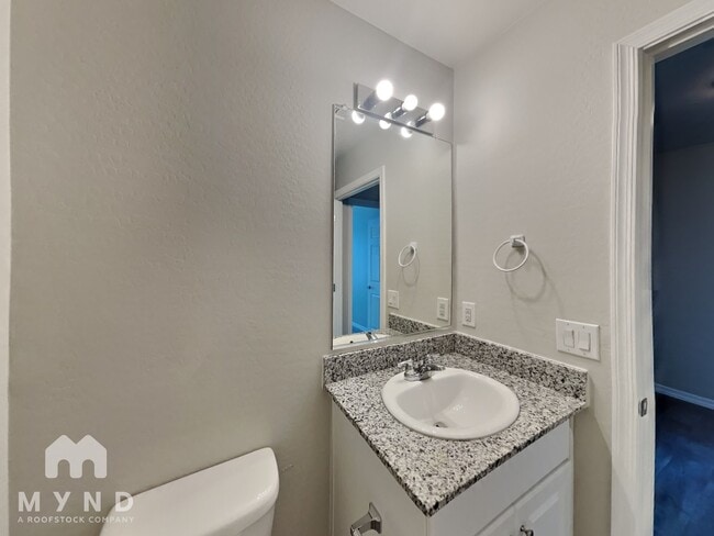 Building Photo - 1026 W Carnoustie Ct