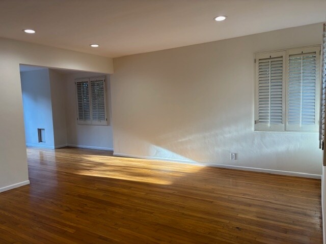 Building Photo - 3425 Military Ave