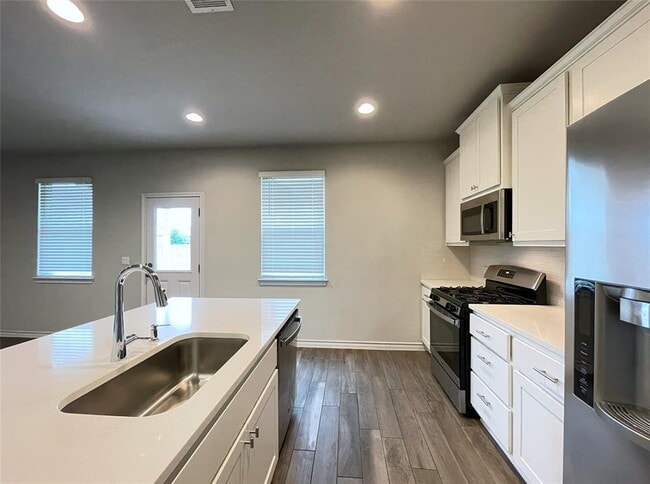 Building Photo - 1602 Jacey Way