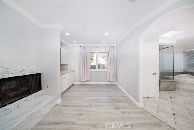 Building Photo - 2714 Club Dr