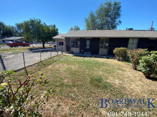 Building Photo - 1453/1455 W 2320 S