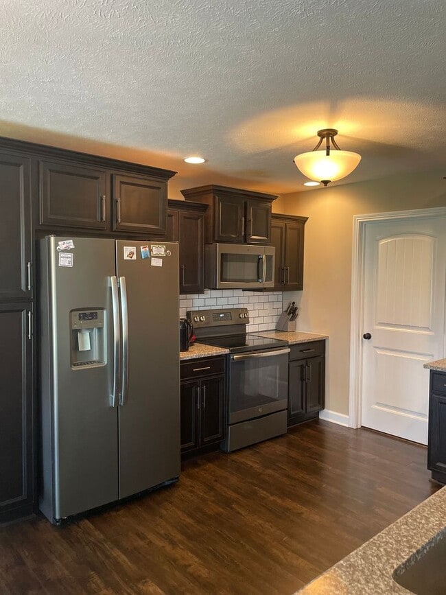 Building Photo - 1046 Christian James Ct