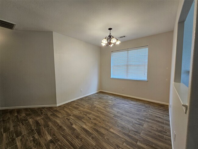 Building Photo - 2919 Desert Oasis Ln